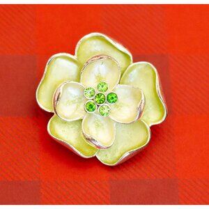 Vintage Simple Flower Brooch - O27